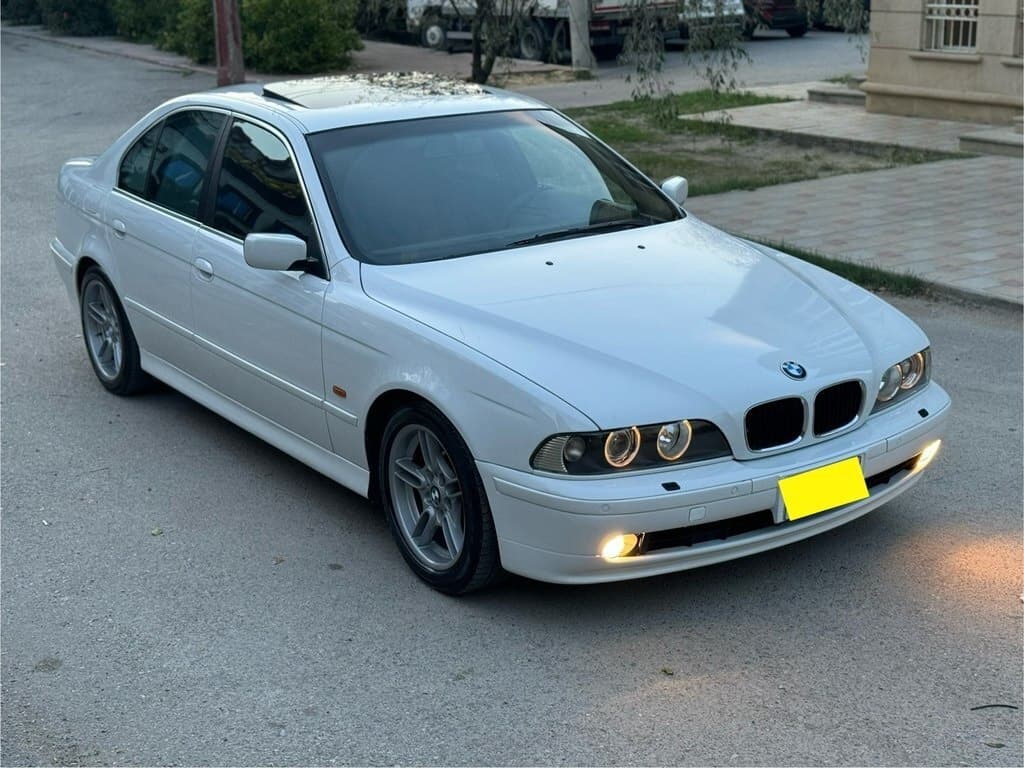 2002 BMW 525 - Image 1