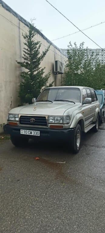 1995 Toyota Land Cruiser - Image 1