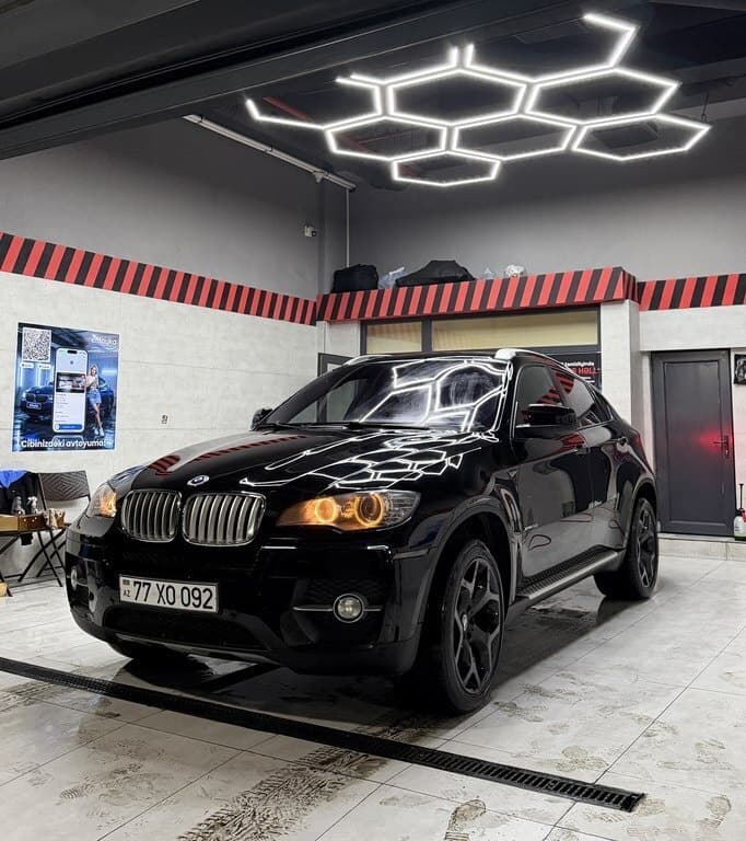 2012 BMW X6 - Image 1