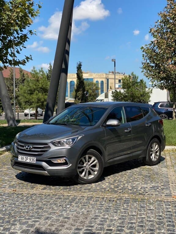 2017 Hyundai Santa Fe - Image 1