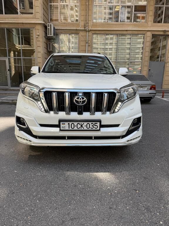 2015 Toyota Land Cruiser Prado - Image 1