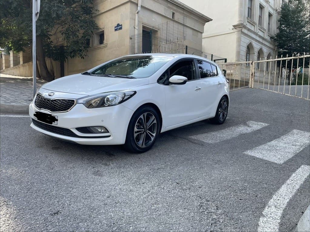 2013 Kia Cerato - Image 1