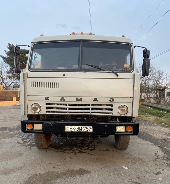 1990 KamAz 5320 - Image 1