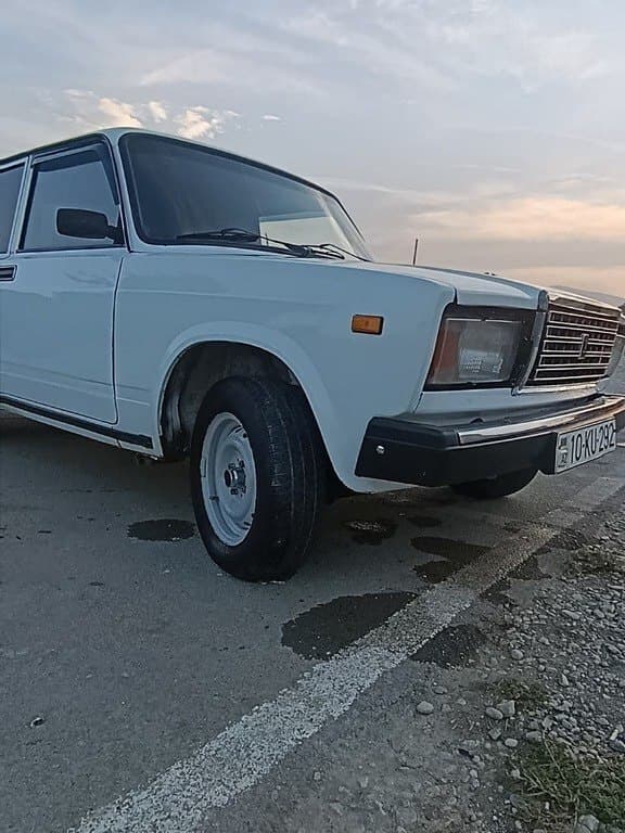 2002 LADA (VAZ) 2107 - Image 1