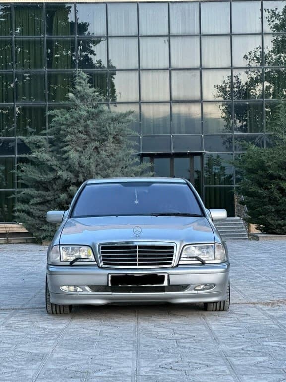 1997 Mercedes C 180 - Image 1