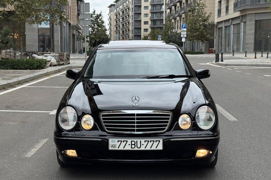2000 Mercedes E 240 - Image 1
