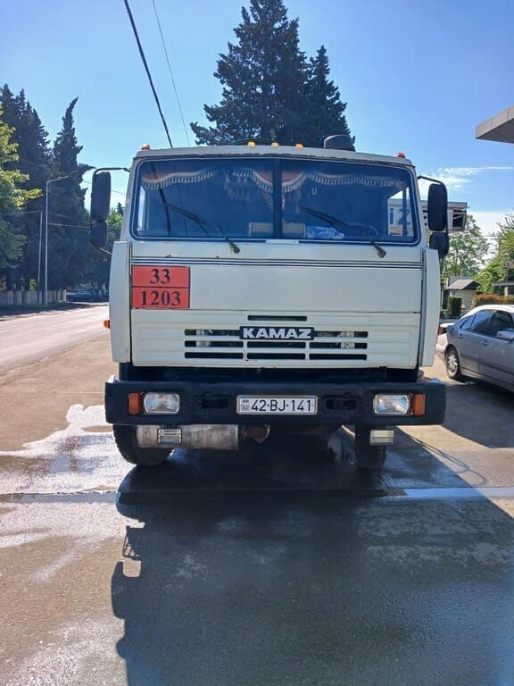 1983 KamAz 53212 - Image 1