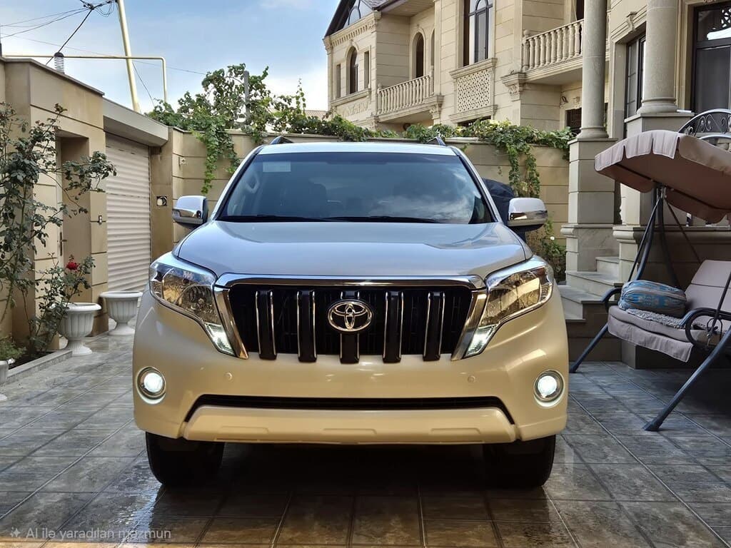 2017 Toyota Land Cruiser Prado - Image 1
