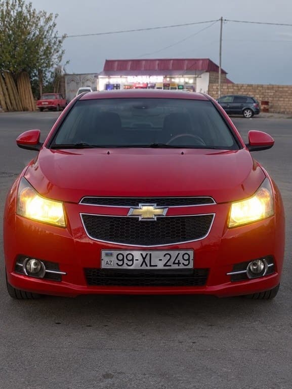 2014 Chevrolet Cruze - Image 1