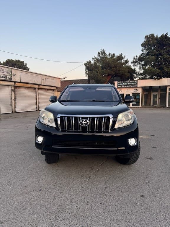 2012 Toyota Land Cruiser Prado - Image 1