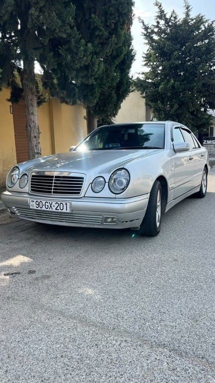 1998 Mercedes E 240 - Image 1