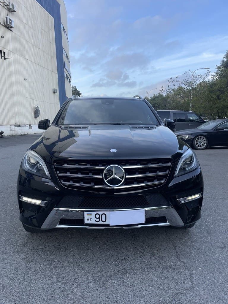 2013 Mercedes ML 350 4MATIC - Image 1