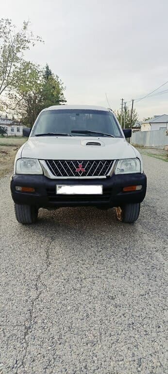2006 Mitsubishi L200 - Image 1