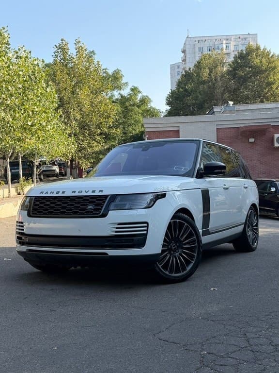 2018 Land Rover Range Rover - Image 1