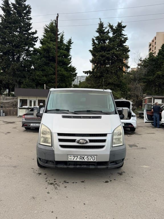 2009 Ford Transit - Image 1