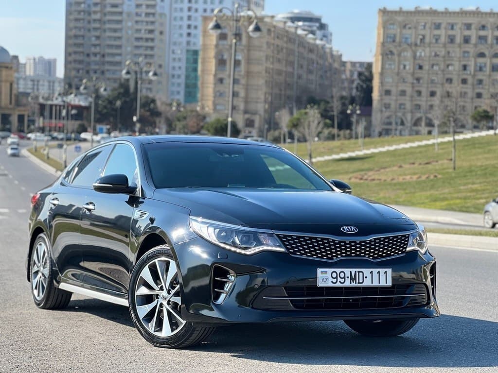 2018 Kia Optima - Image 1