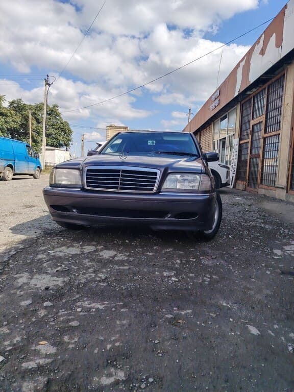 1994 Mercedes C 180 - Image 1