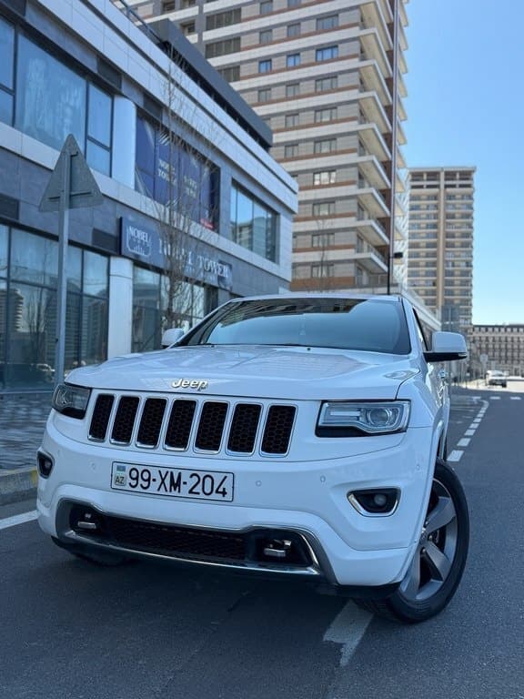 2014 Jeep Grand Cherokee - Image 1