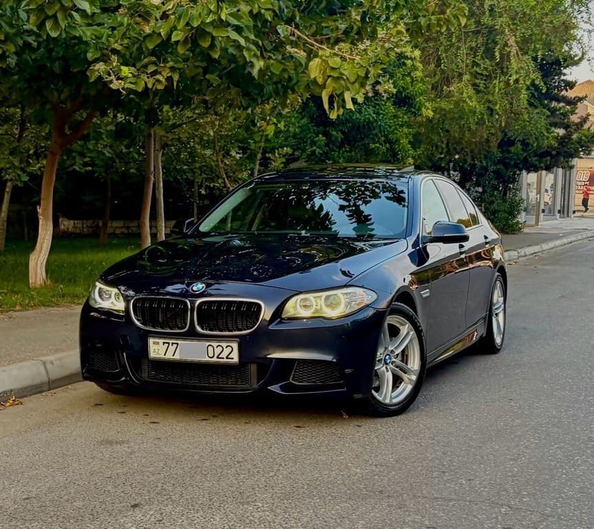 2014 BMW 528 - Image 1