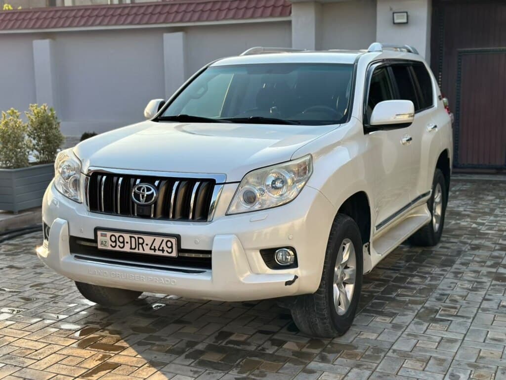 2012 Toyota Land Cruiser Prado - Image 1