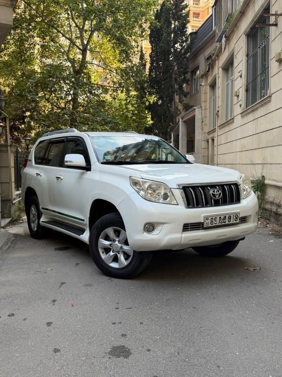 2010 Toyota Land Cruiser Prado - Image 1