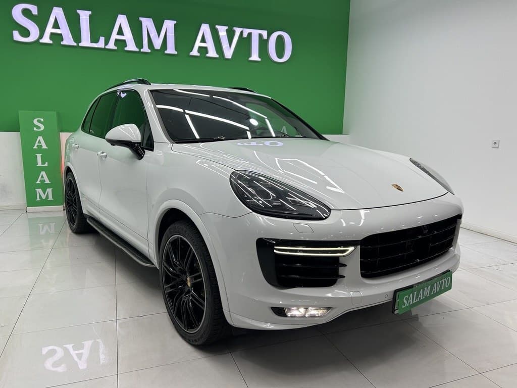 2016 Porsche Cayenne Turbo - Image 1
