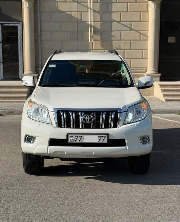 2010 Toyota Land Cruiser Prado - Image 1