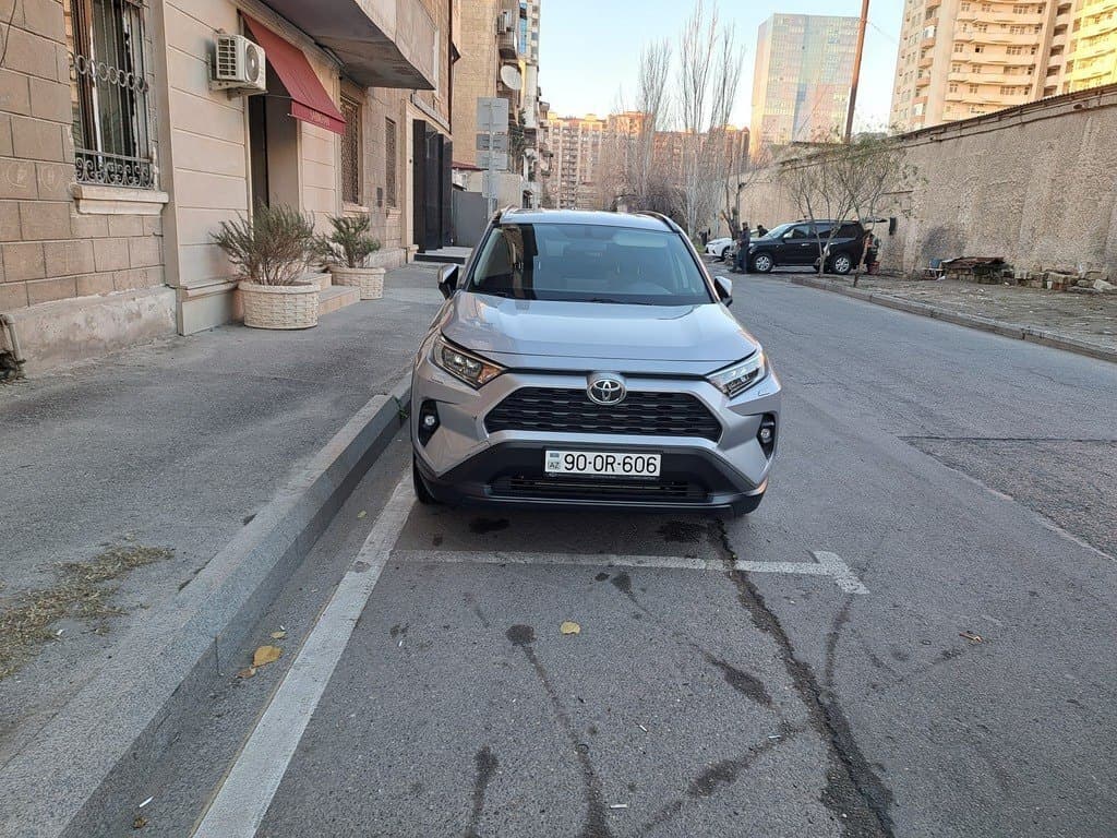 2022 Toyota RAV4 - Image 1