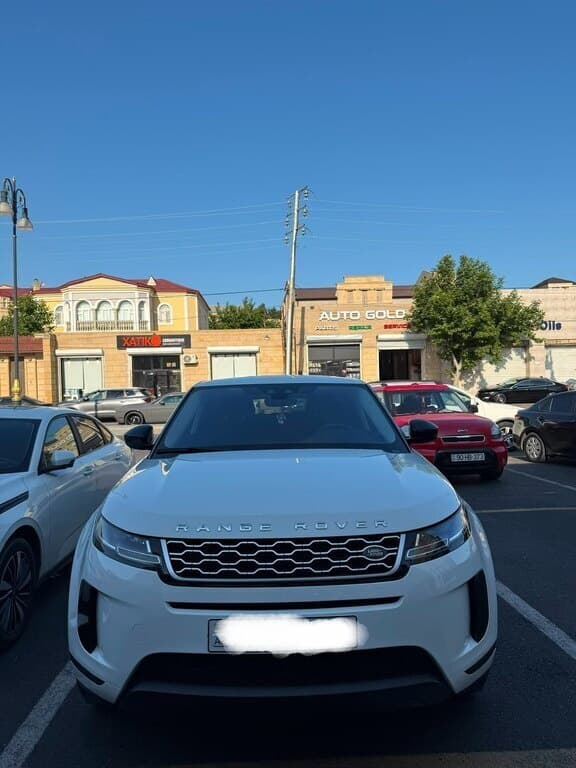 2020 Land Rover RR Evoque - Image 1