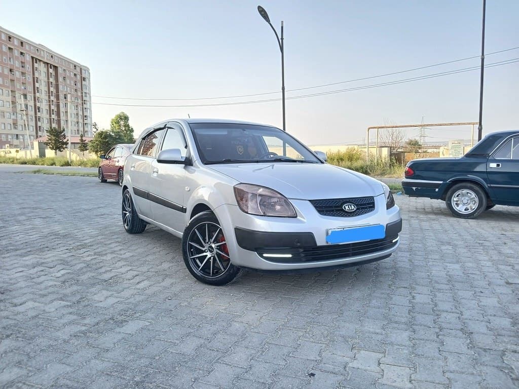 2006 Kia Rio - Image 1