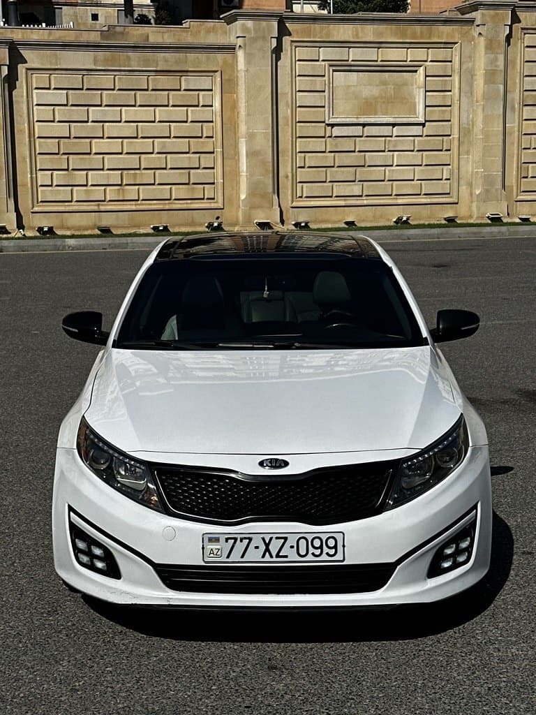 2015 Kia Optima - Image 1