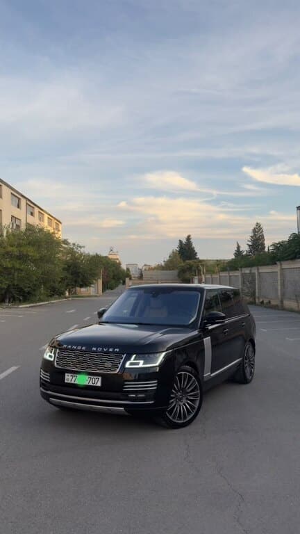2017 Land Rover Range Rover - Image 1
