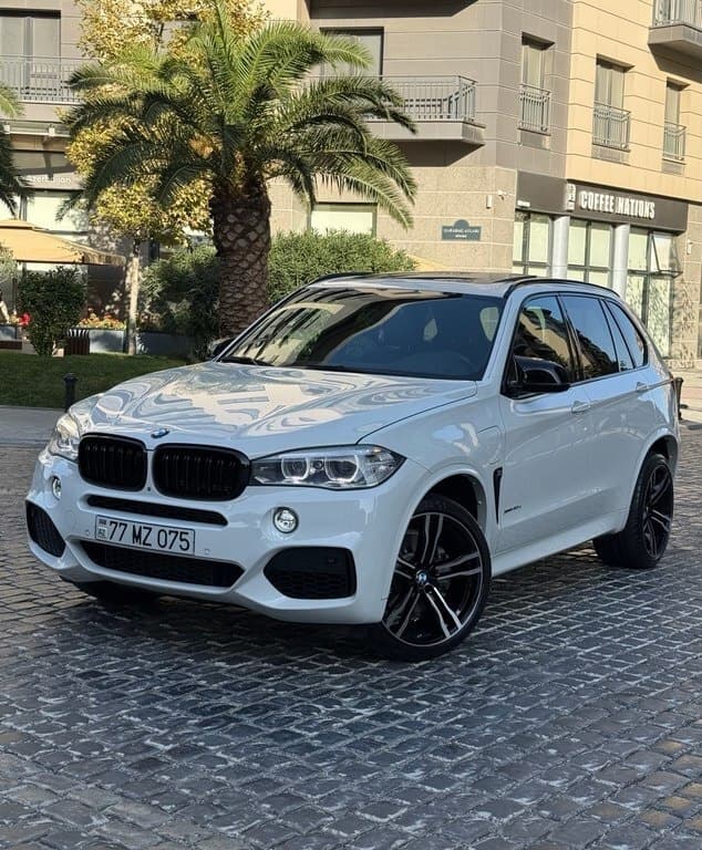 2017 BMW X5 - Image 1