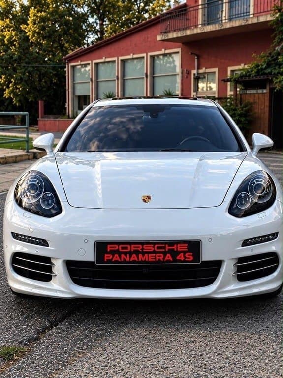 2013 Porsche Panamera 4S - Image 1