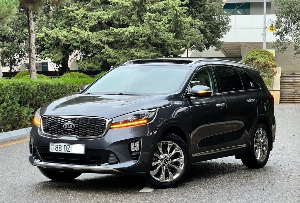2018 Kia Sorento - Image 1