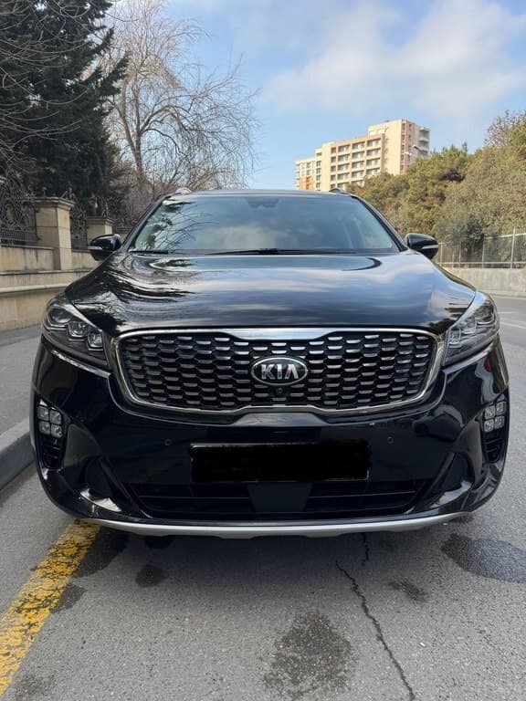 2017 Kia Sorento - Image 1