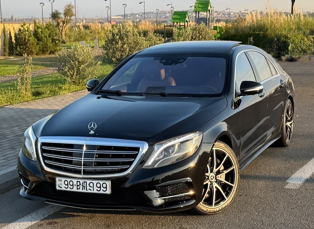 2014 Mercedes S 400 - Image 1