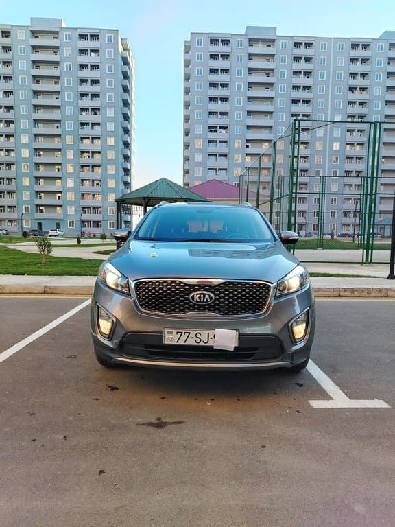 2015 Kia Sorento - Image 1
