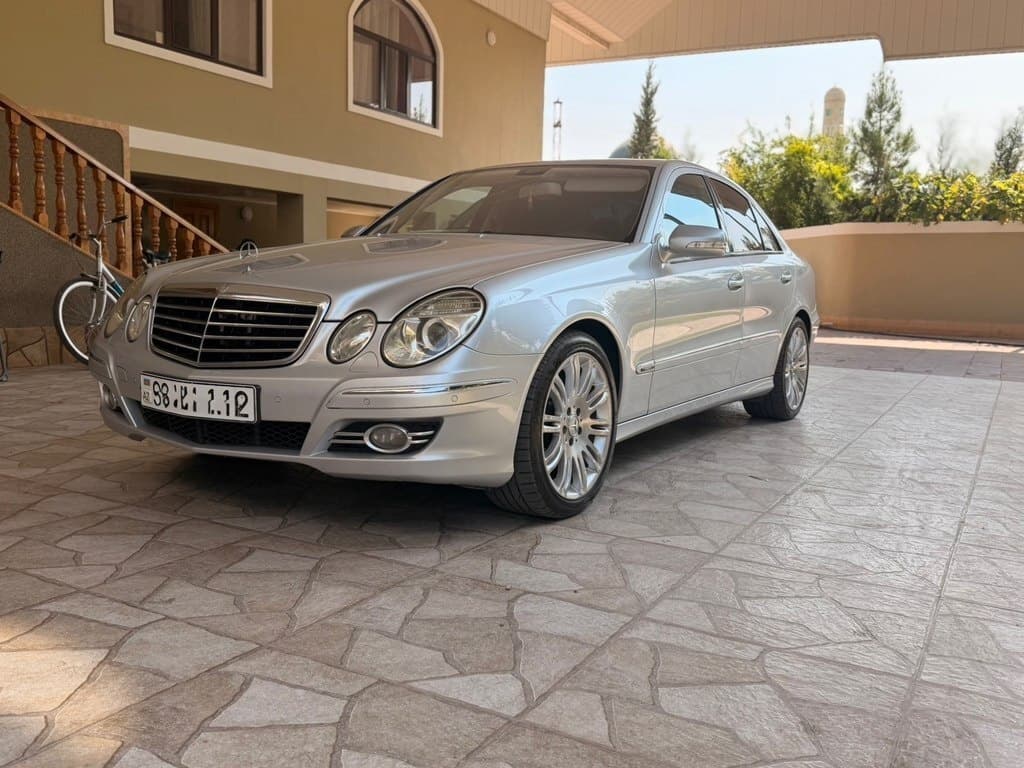 2006 Mercedes E 280 - Image 1